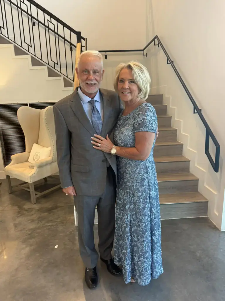 Photo of Kent and Cheryl Cox